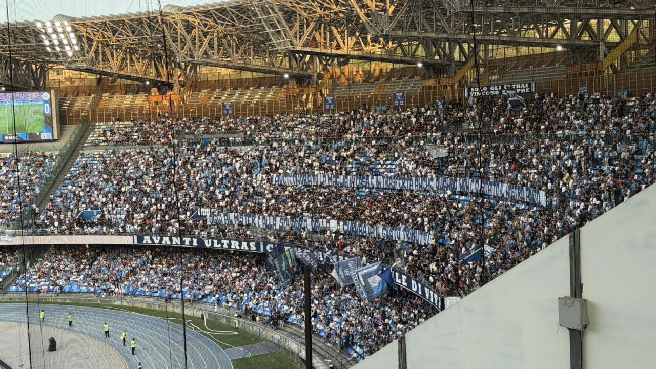 Napoli-Udinese, striscione da brividi in Curva A: 