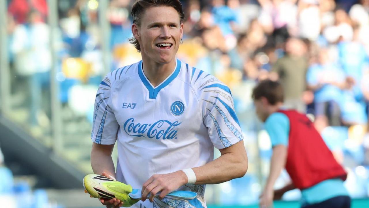 Due acquisti e quattro rinnovi: il Napoli &egrave; gi&agrave; a lavoro, si riparte da McTominay