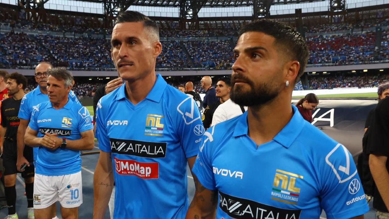 Napoli Legends, atmosfera magica nello spogliatoio al Maradona: che emozione nel pre-partita | VIDEO