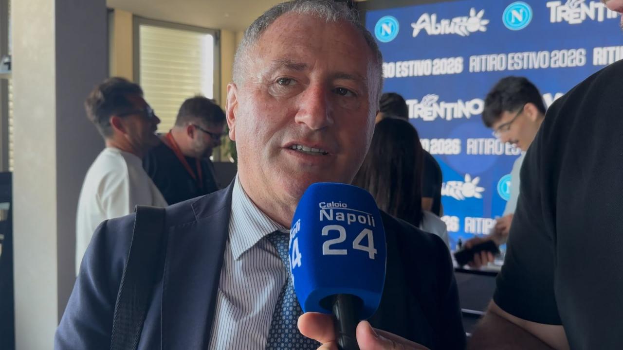 Castel di Sangro, Caruso scherza: "Sorpresa per Allegri in ritiro, vi annuncio le amichevoli" | VIDEO
