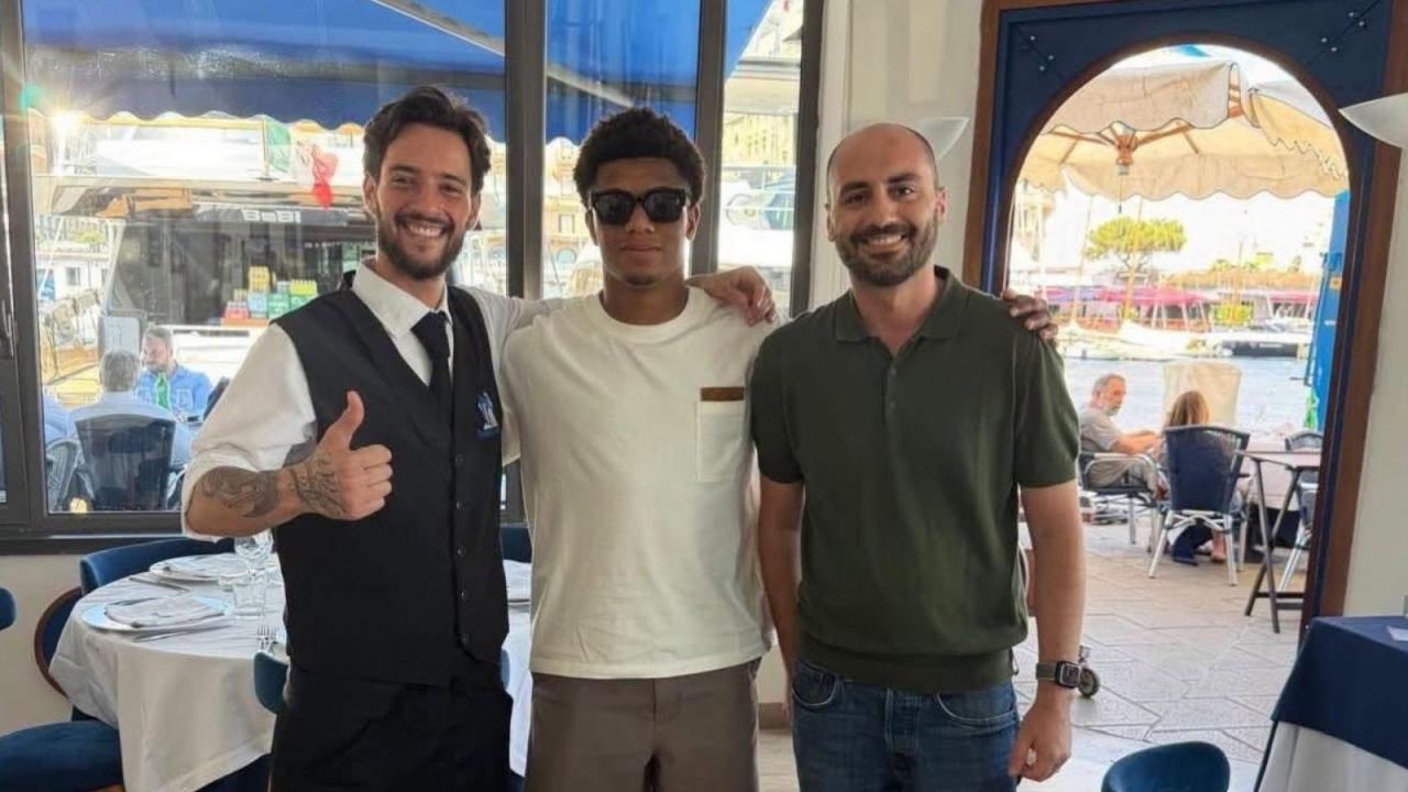 Giornata di relax per David Neres: ieri &egrave; stato a pranzo in una location da urlo | FOTO