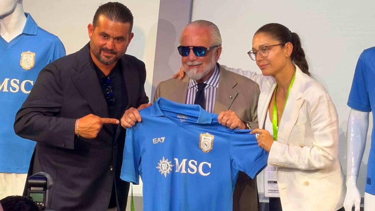 La nuova maglia del Napoli vale il doppio: MSC paga 18 milioni annui, tutti i dettagli