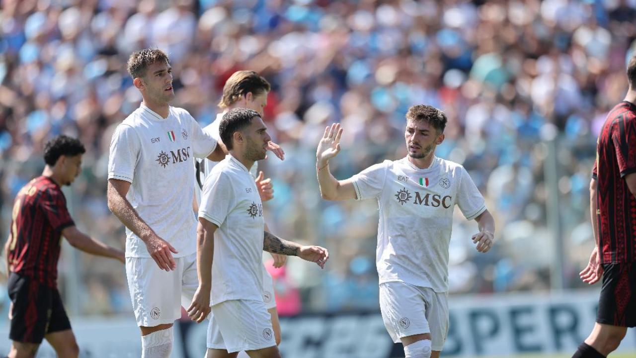 Doppio affare sull'asse Napoli-Frosinone? I contatti tra le societ&agrave; sono avviati e i dialoghi proseguono