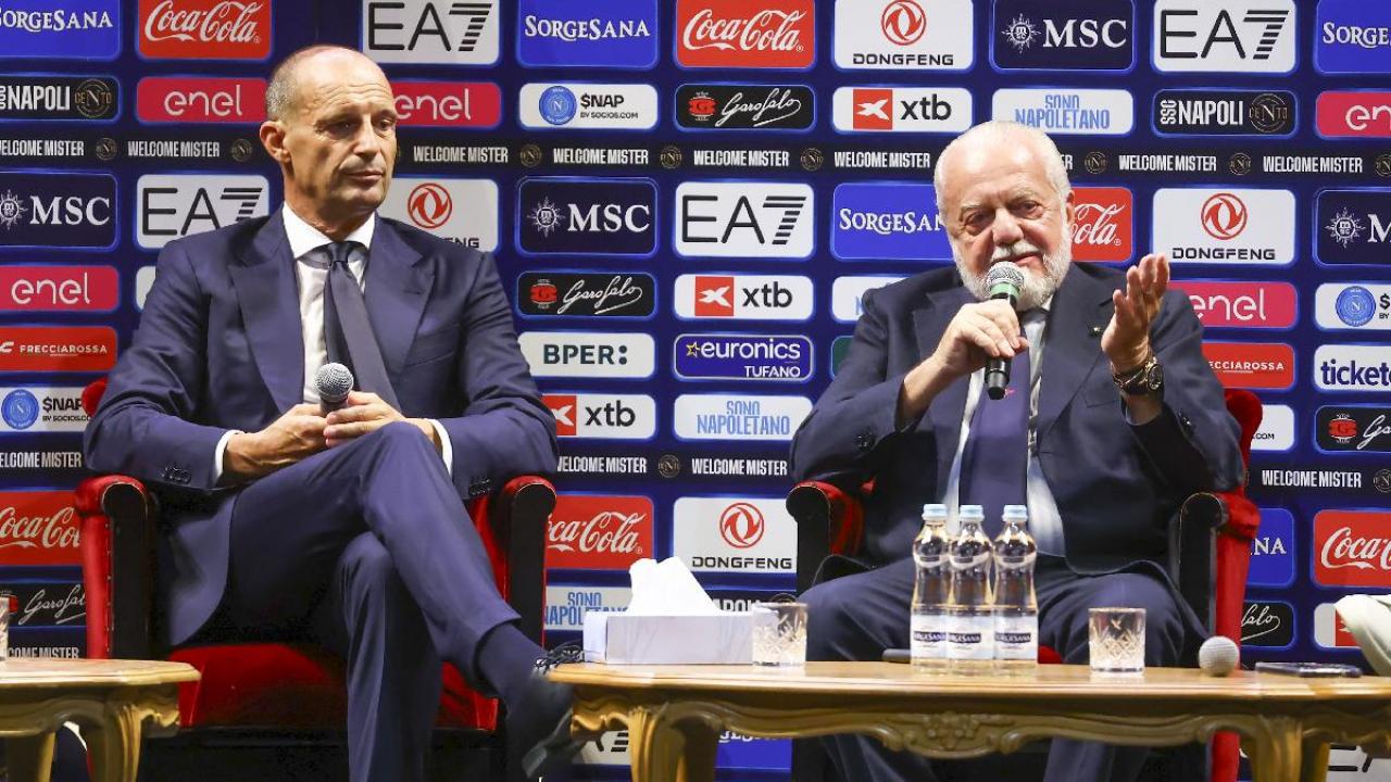 Repubblica - La mossa strategica architettata da De Laurentiis durante la conferenza di Allegri: è un chiaro messaggio ai tifosi