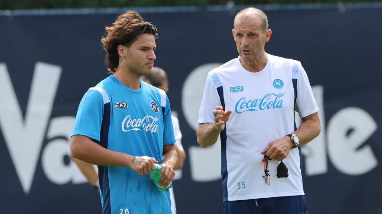 Allegri-Napoli: si lavora sul 4-3-3. Nuova posizione in campo per Vergara a Dimaro