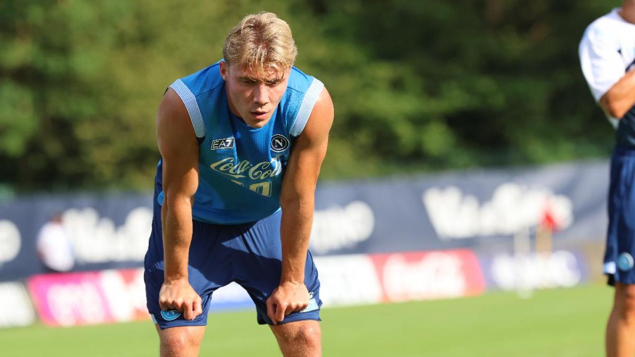 Corsa, ripetute e tanta fatica: tutte le immagini dell'allenamento pomeridiano | FOTOGALLERY CN24
