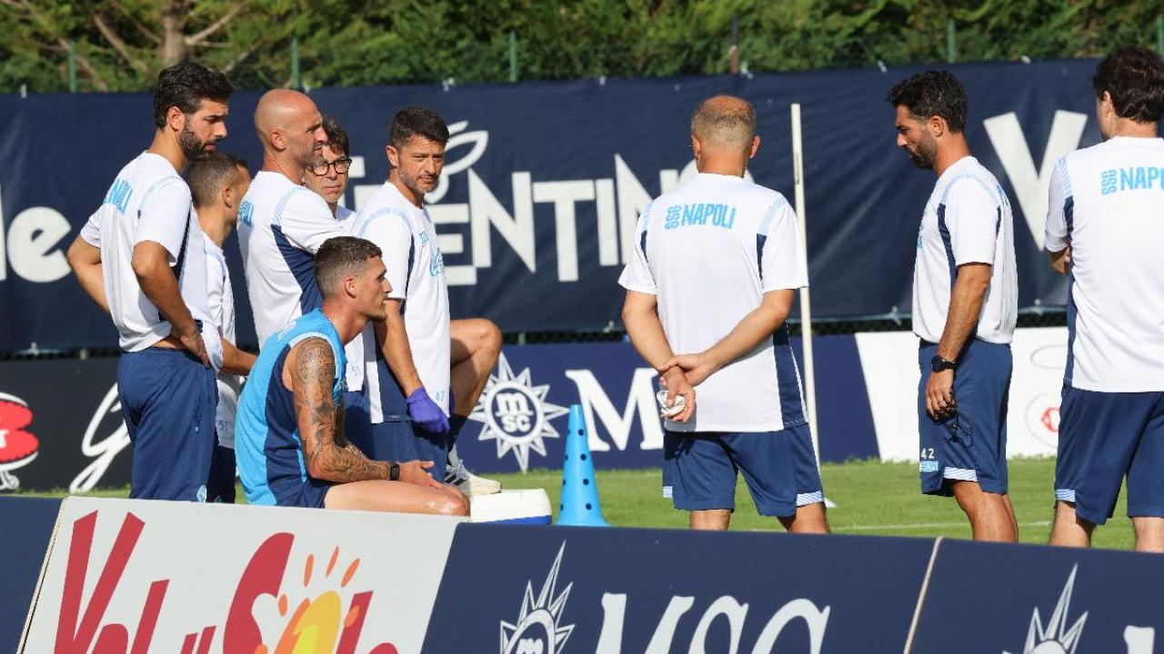 SSC Napoli, il report: Rafa Marin ha saltato la fase finale della seduta per un lieve affaticamento muscolare