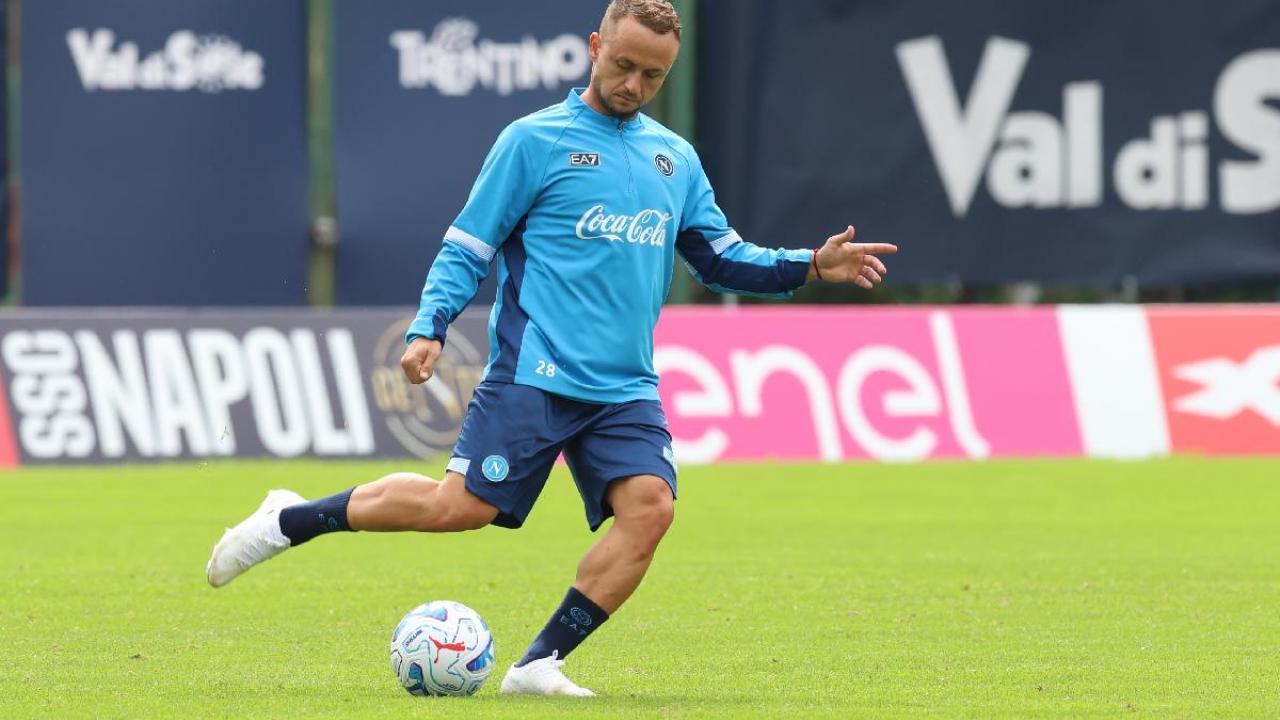 Lobotka &egrave; regolarmente in campo e sar&agrave; disponibile per Napoli-Arezzo di domani