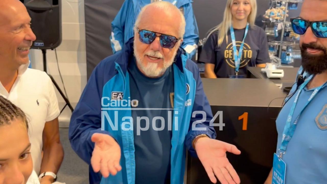 Tifosa chiede una foto a De Laurentiis, la risposta del presidente &egrave; esilarante | VIDEO CN24