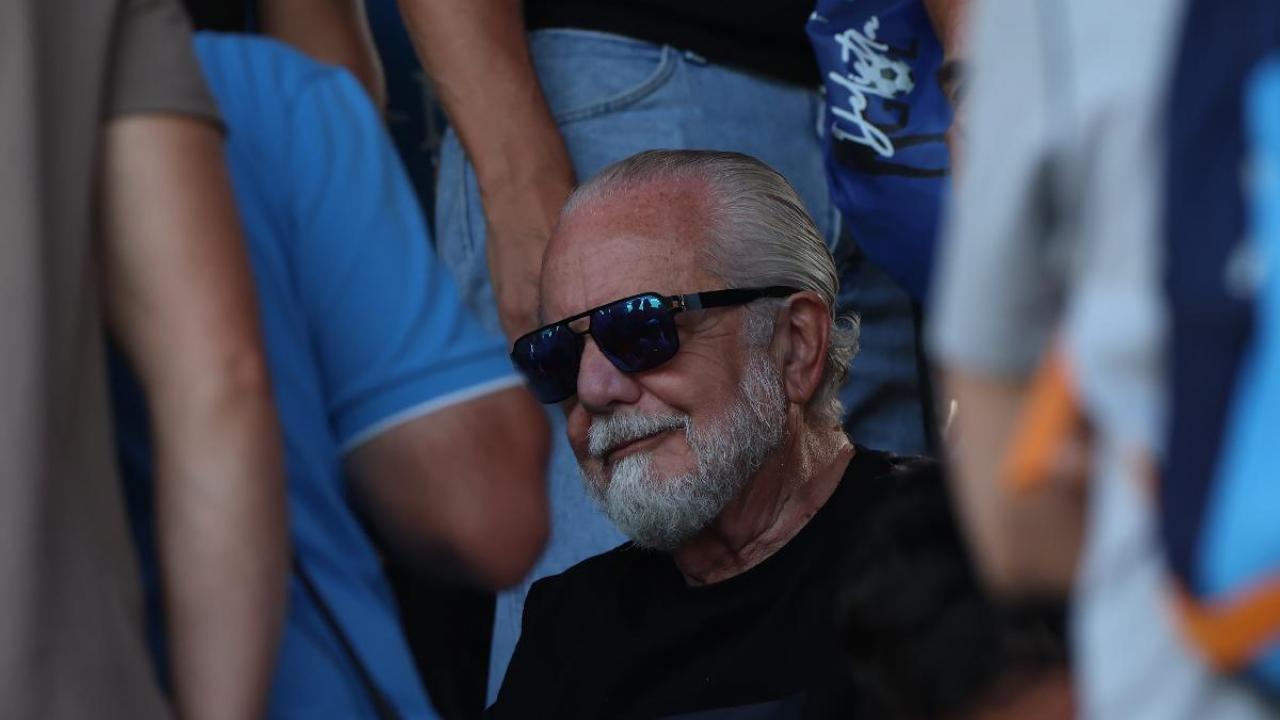 La cifra del nuovo monte ingaggi del Napoli voluta da De Laurentiis. Serve tagliare 35 milioni di stipendi, i dettagli