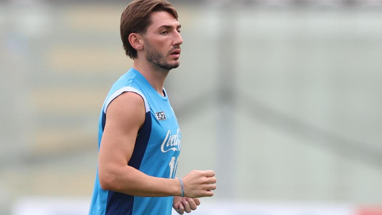 Finalmente Gilmour! Lo scozzese in campo con le scarpette tocca il pallone per la prima volta | FOTOGALLERY CN24