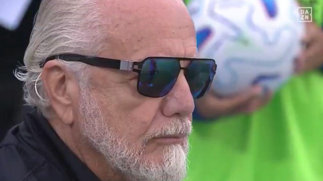 De Laurentiis al Patini, il presidente &egrave; a bordocampo per Napoli-Osasuna