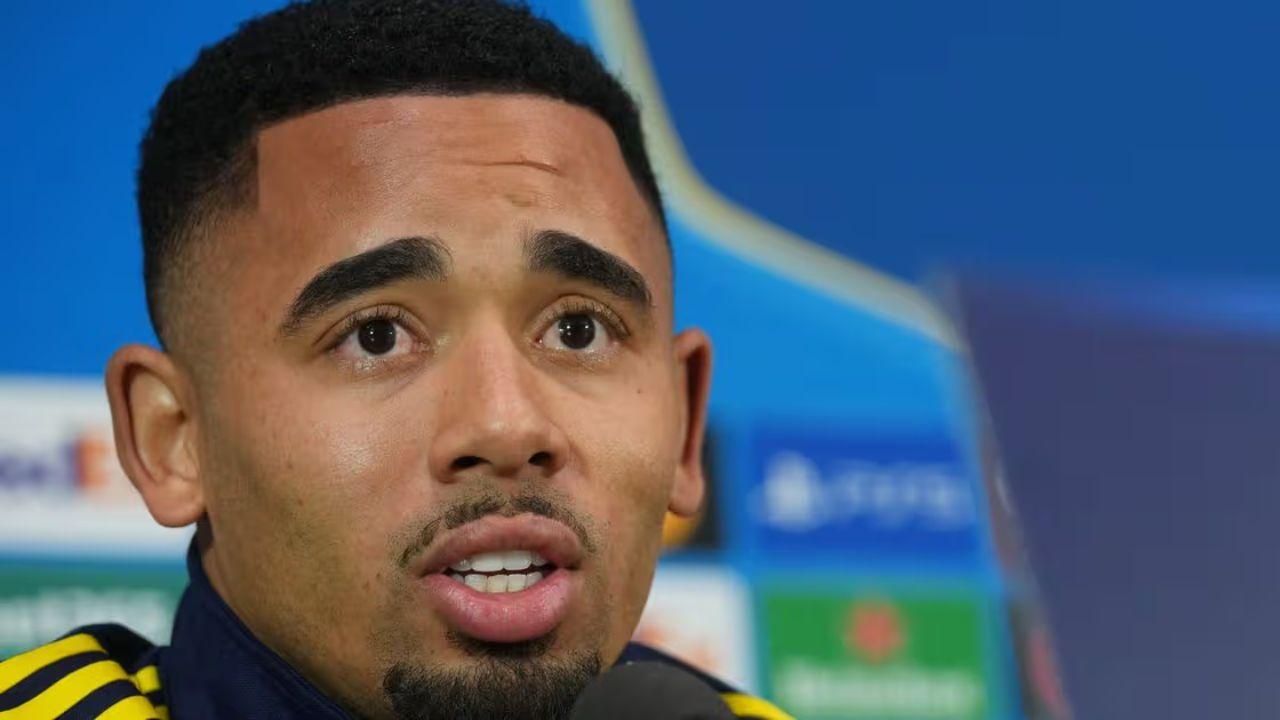 La partenza di Lang potrebbe spingere il Napoli ad affondare il colpo per Gabriel Jesus: c'è un ostacolo