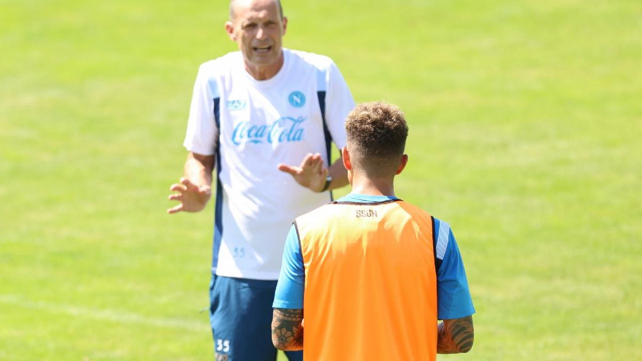 Allegri ha cambiato modulo: Napoli con la difesa a 3 contro l'Avellino, ecco chi ha giocato