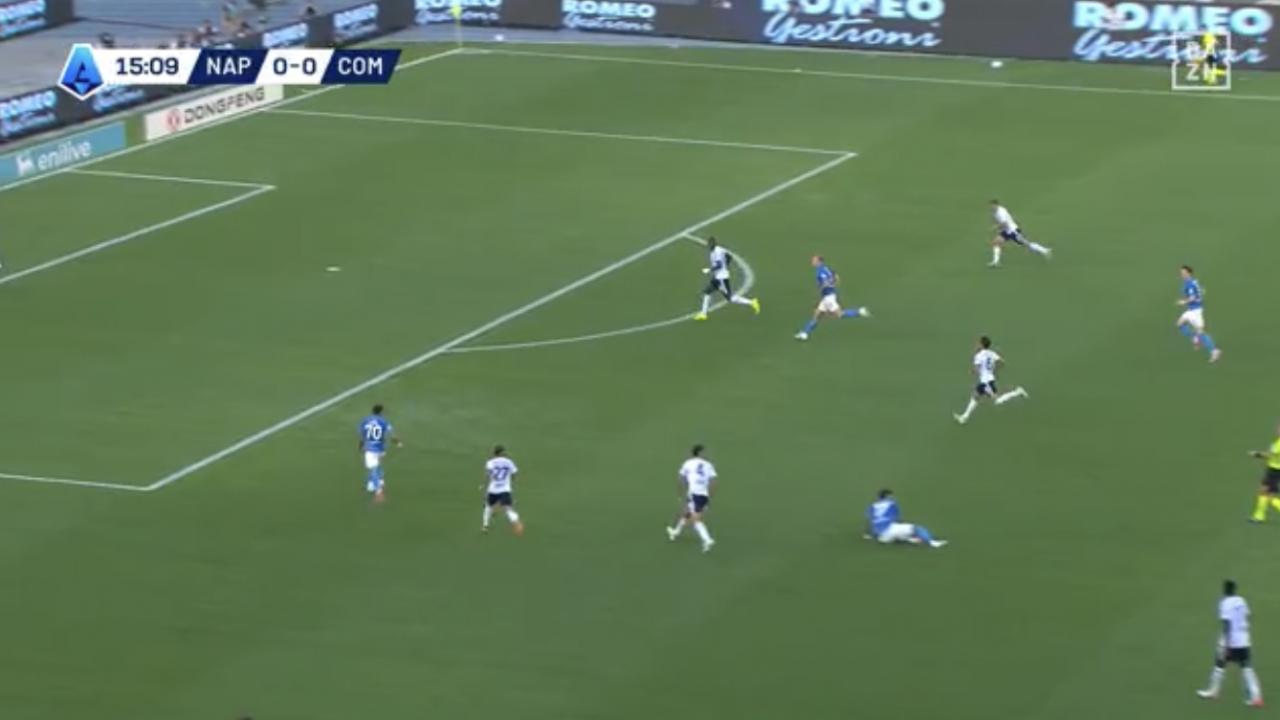 Moviola Napoli-Como, Lang fermato dall'arbitro: Marelli a DAZN svela il motivo | FOTO