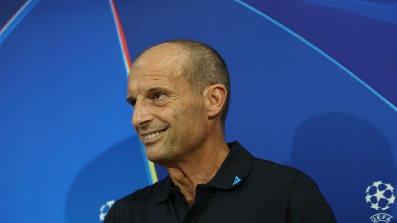 Repubblica - La stagione non poteva partire peggio, cresce la delusione dei tifosi. Napoli indebolito dopo il mercato