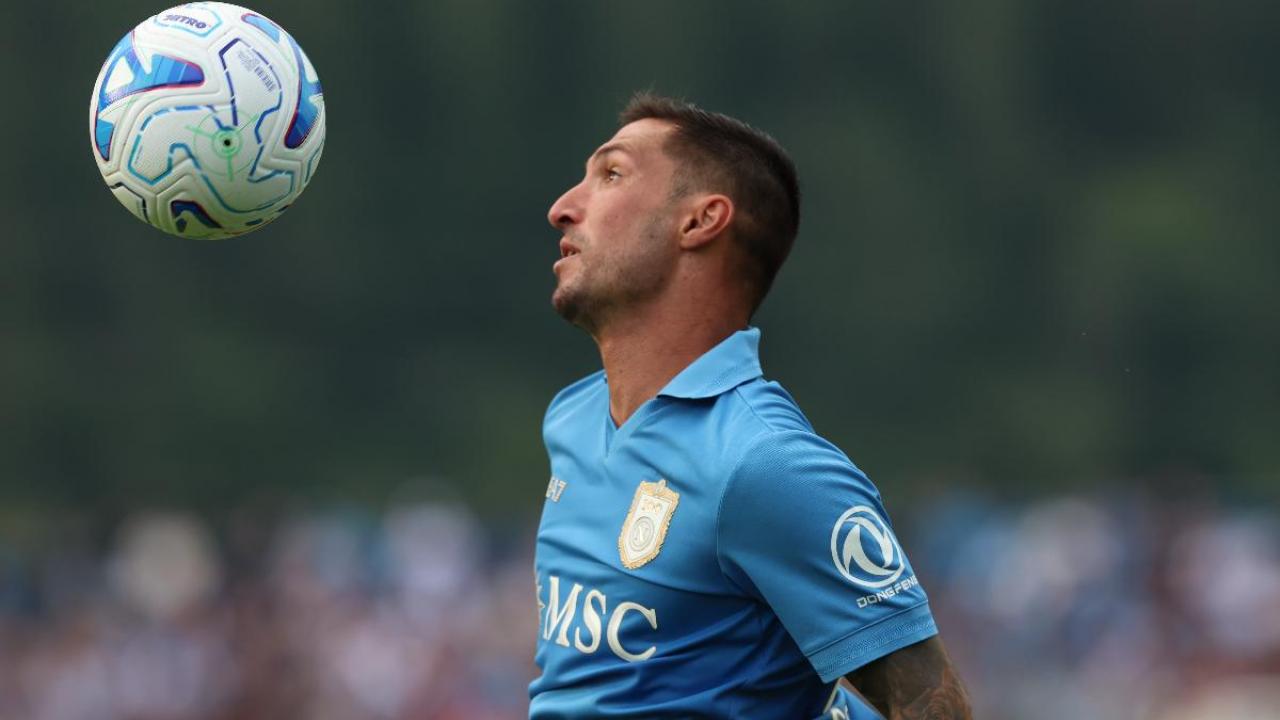 Ultimo cambio per il Napoli: Spinazzola sfinito lascia il campo a Politano, Di Lorenzo cambia ruolo