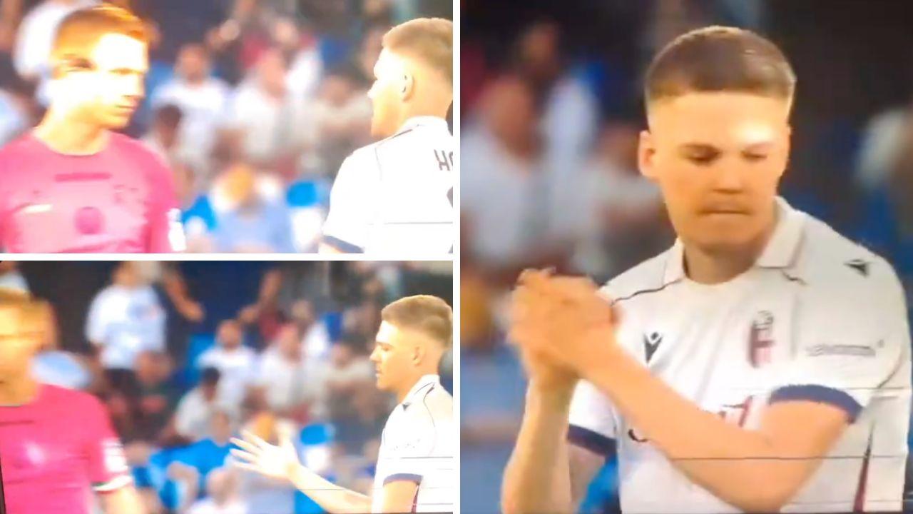 Siparietto virale dopo Napoli-Bologna: l'arbitro lo snobba, Holm si stringe la mano da solo | FOTO