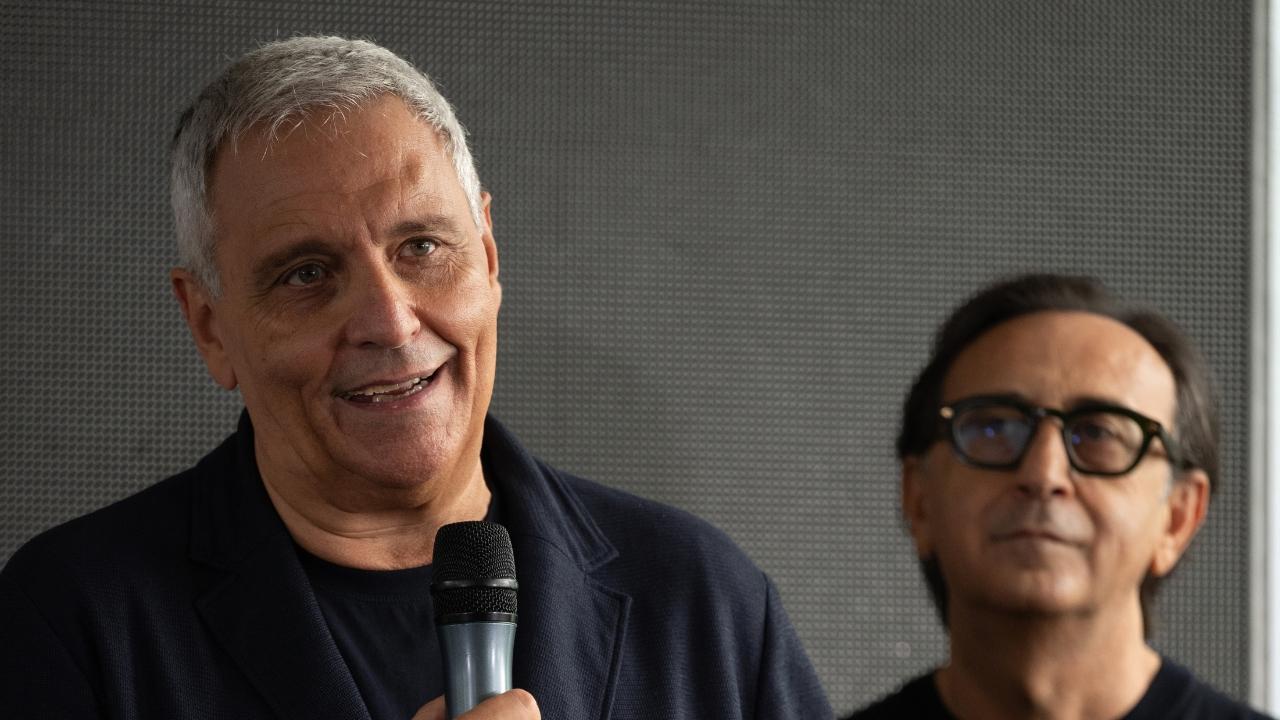 De Giovanni a CN24: "De Laurentiis? Come un ayatollah, non si può dire no! Ho un sospetto, si diverte più col film che da presidente" | VIDEO