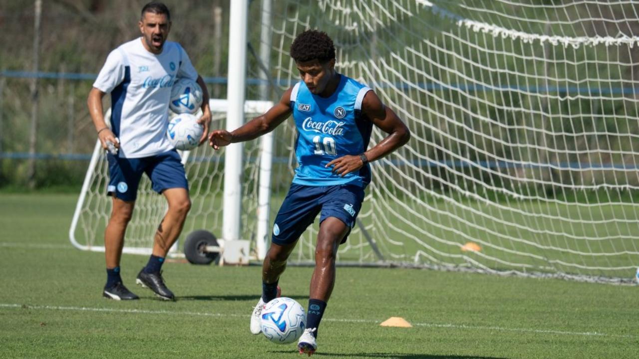Allegri su Neres: "Completamente recuperato, sta crescendo in allenamento come altri due"