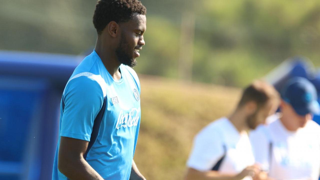Radio Napoli Centrale - 90' per Badiashile con l'Avellino, ruolo inedito per Neres viste le assenze