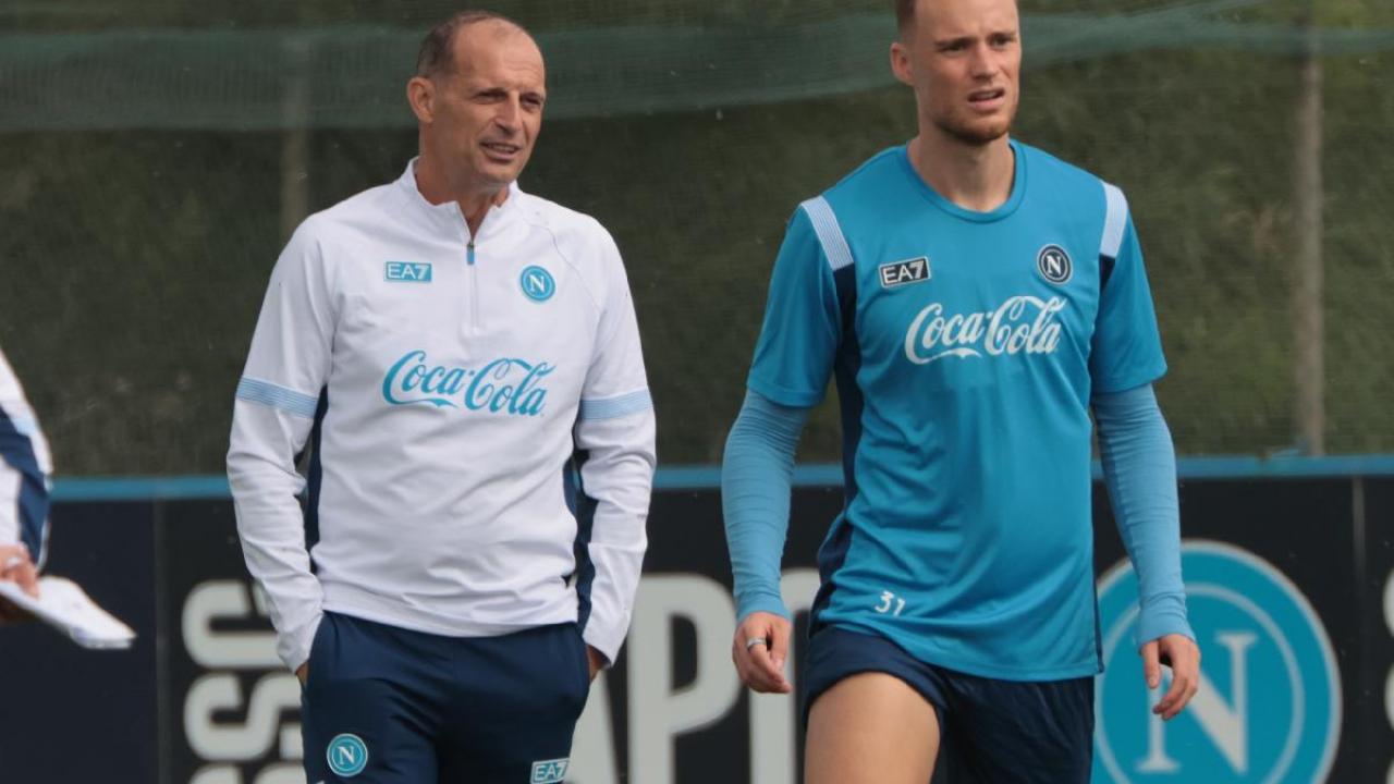 Il Roma - Allegri ha voluto rendere pubblici i problemi del Napoli! Non ce l'ha fatta pi&ugrave;, qualcuno pensava fosse diventato troppo buono