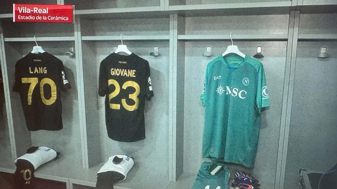 Villarreal-Napoli, azzurri in maglia nera <i>Dark Navy</i>: è l'esordio di questa divisa in Europa