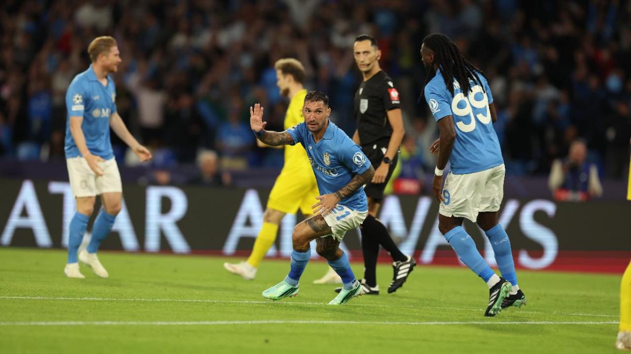 Il vero segreto della coppia De Bruyne-McTominay non è né l'uno né l'altro, ma un terzo azzurro
