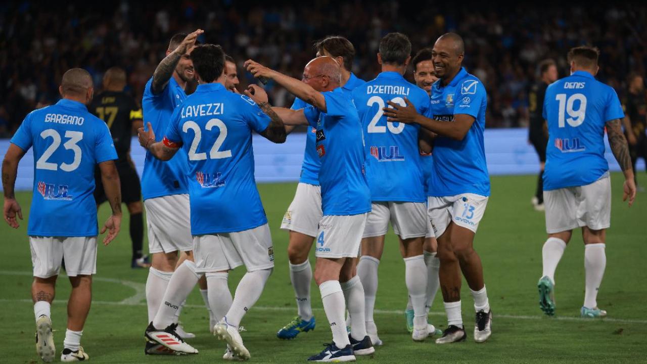 Pozzuoli, lunedì marcia di solidarietà delle Napoli Legends per gli sfollati del sisma: diretta su CalcioNapoli24tv