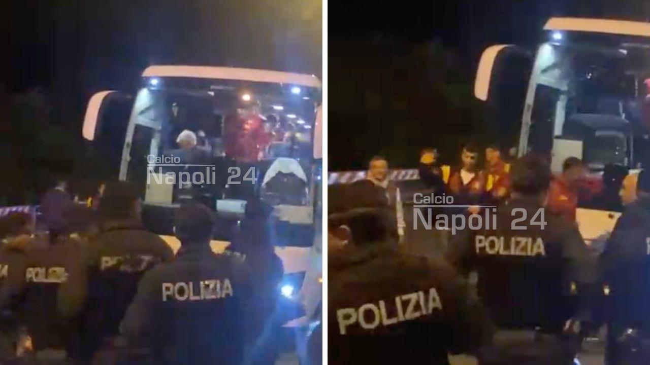 "Grande mister!": la Roma è appena arrivata a Napoli, che accoglienza per Gasperini e i giallorossi! | VIDEO CN24