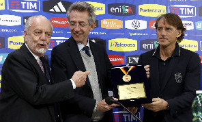 Mancini-Napoli, Calciomercato.it: De Laurentiis ha avviato i contatti, è il prescelto se va via Conte!