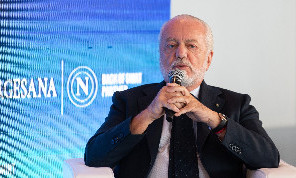 Repubblica - La reazione di De Laurentiis dopo i disordini di Cagliari e la multa del Giudice Sportivo: il retroscena