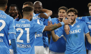 In 13 giornate il Napoli ha riscritto la storia recente, la classifica e i vecchi adagi