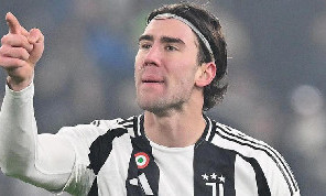 Calciomercato Napoli, clamoroso retroscena CorSera - Vlahovic ha rifiutato gli azzurri: la Juve lo voleva scambiare con Osimhen