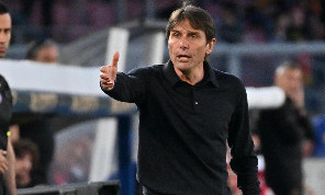 Incredibile Conte, ha avuto a disposizione l’intero Napoli solo in 4 delle 35 gare disputate