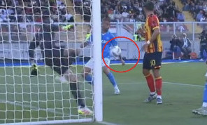 Lecce-Napoli, Open VAR svela l'audio sul braccio di Spinazzola: Prende il fianco, va con il petto