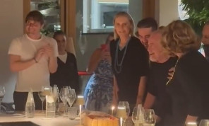 De Laurentiis festeggia il compleanno con Conte a Ischia | VIDEO