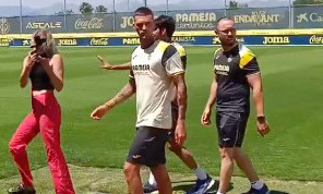 Rafa Marín al Villarreal, svolte le visite mediche: già in posa con la nuova maglia, manca solo l’annuncio | FOTO