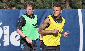La 'prima' di De Bruyne e Lang, il Lukaku 'sfiancato' ed il saluto del capitano: le emozioni del primo allenamento a Dimaro | FOTOGALLERY CN24