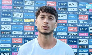 Arezzo, Dezi: Sono tifoso del Napoli! Che emozionare giocare oggi. Erano stanchi ma... | VIDEO