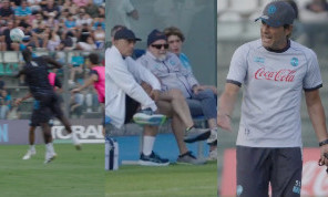 Ritiro Napoli, De Laurentiis per la prima volta in campo a Castel di Sangro! Il presidente segue Conte da vicino | VIDEO