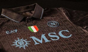 Terza maglia Napoli 2025-26: ecco la nuova divisa Cafè, dettagli e prezzo