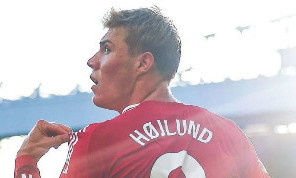 Romano: Il Manchester apre al prestito di Hojlund, Napoli in contatto anche con Arokodare