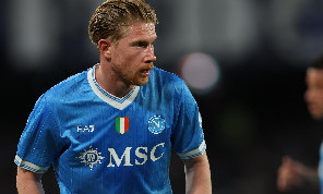 Futuro De Bruyne in bilico, il Napoli riflette: c'entrano rendimento e stipendio, confermarlo sarebbe un lusso