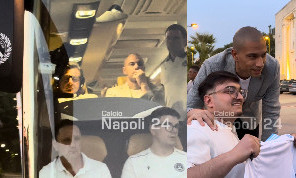 L'Udinese è arrivata in ritiro a Napoli, l'emozione di Inler che va subito fra i tifosi! | VIDEO CN24