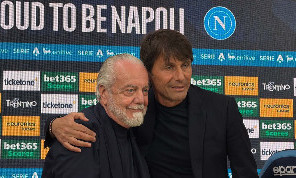 Grazie, Mister!. La SSC Napoli saluta Conte: il post di ringraziamento sui social | FOTO