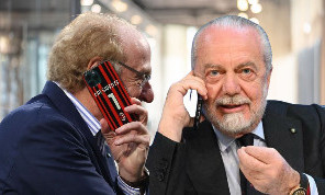 De Laurentiis telefona a Scaroni: rassicurazioni su Allegri, ecco cosa si sono detti