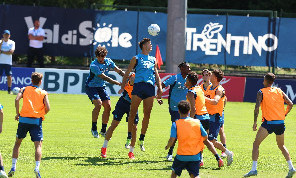 Ritiro Dimaro Napoli 2026, giorno 6: allenamento mattutino concluso