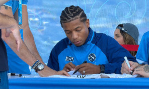 Calciomercato Napoli, Neres può anche dire addio: due club interessati