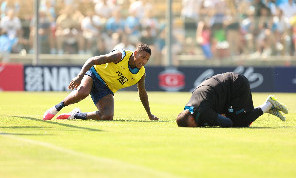 Folorunsho colpisce Contini in uscita, il portiere rimane a terra! | FOTO CN24